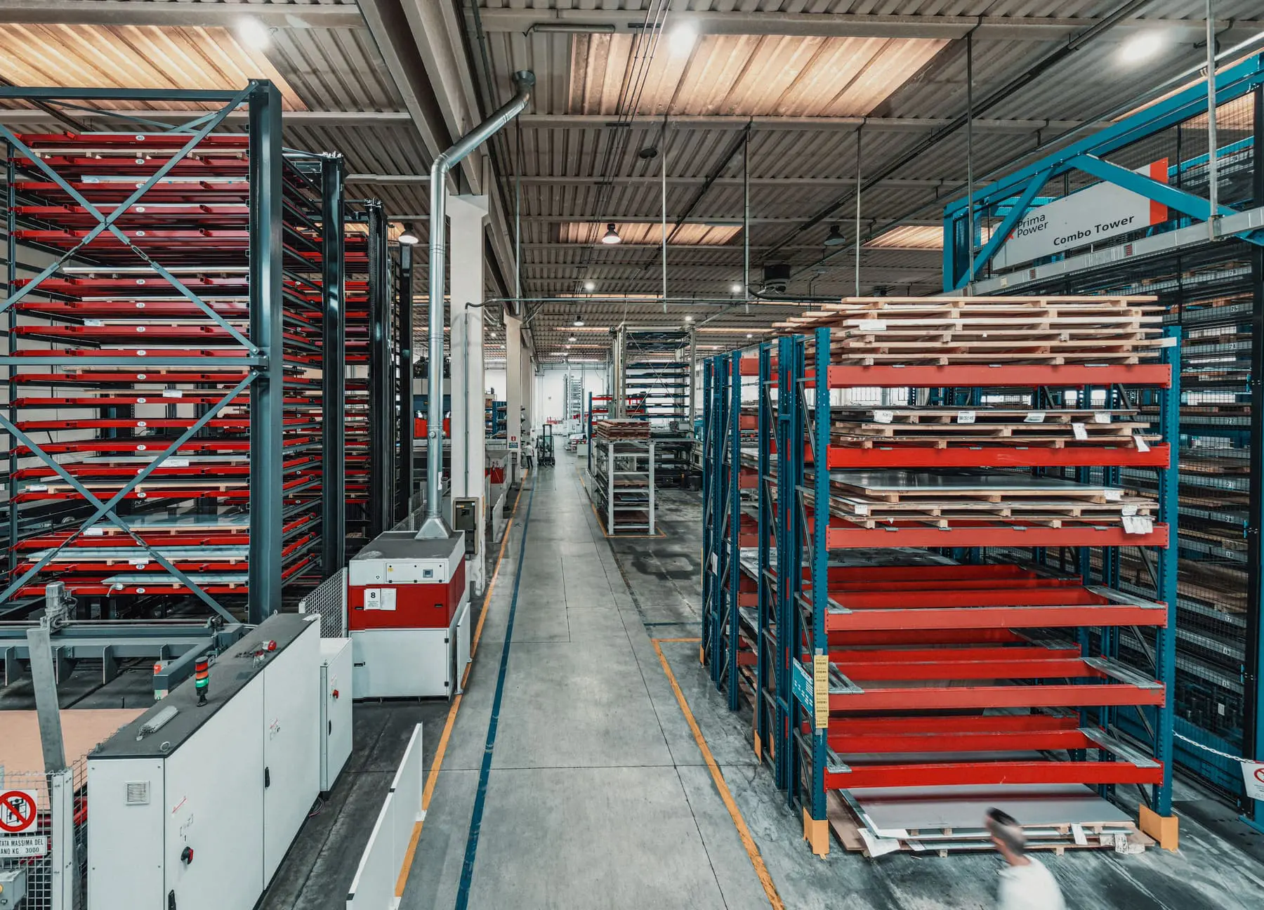 Metal's case history: optimizing costs while maintaining the product's aesthetics to adapt it to different markets