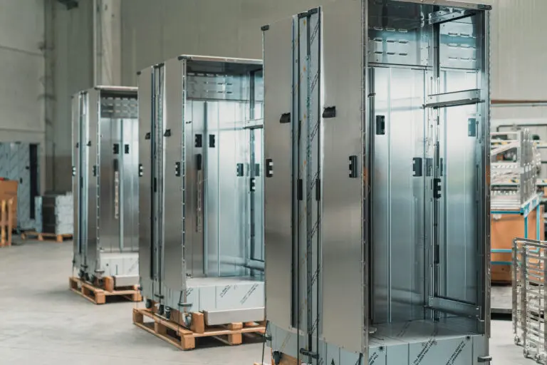 armadi in acciaio inox per lo stoccaggio del pane