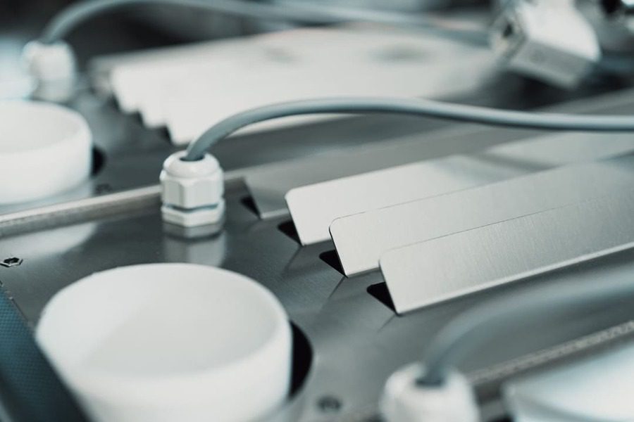 metals-montage-stahl-1